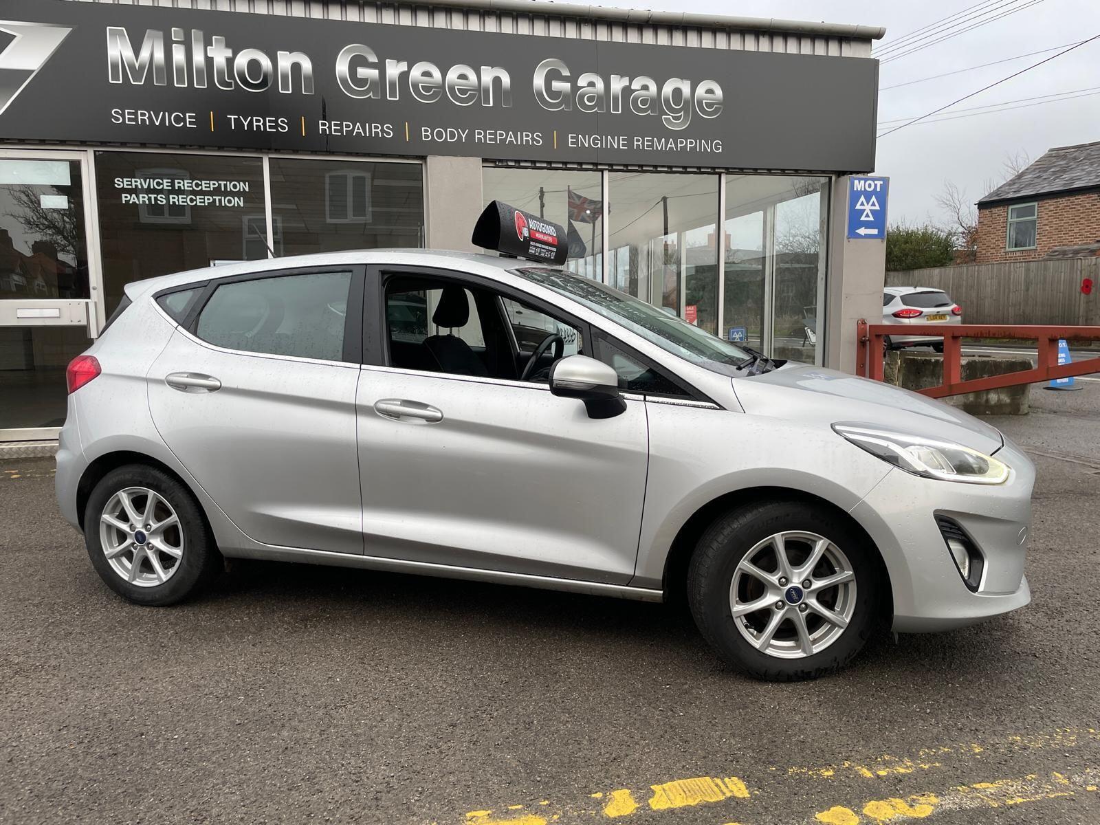 Ford Fiesta - image 4